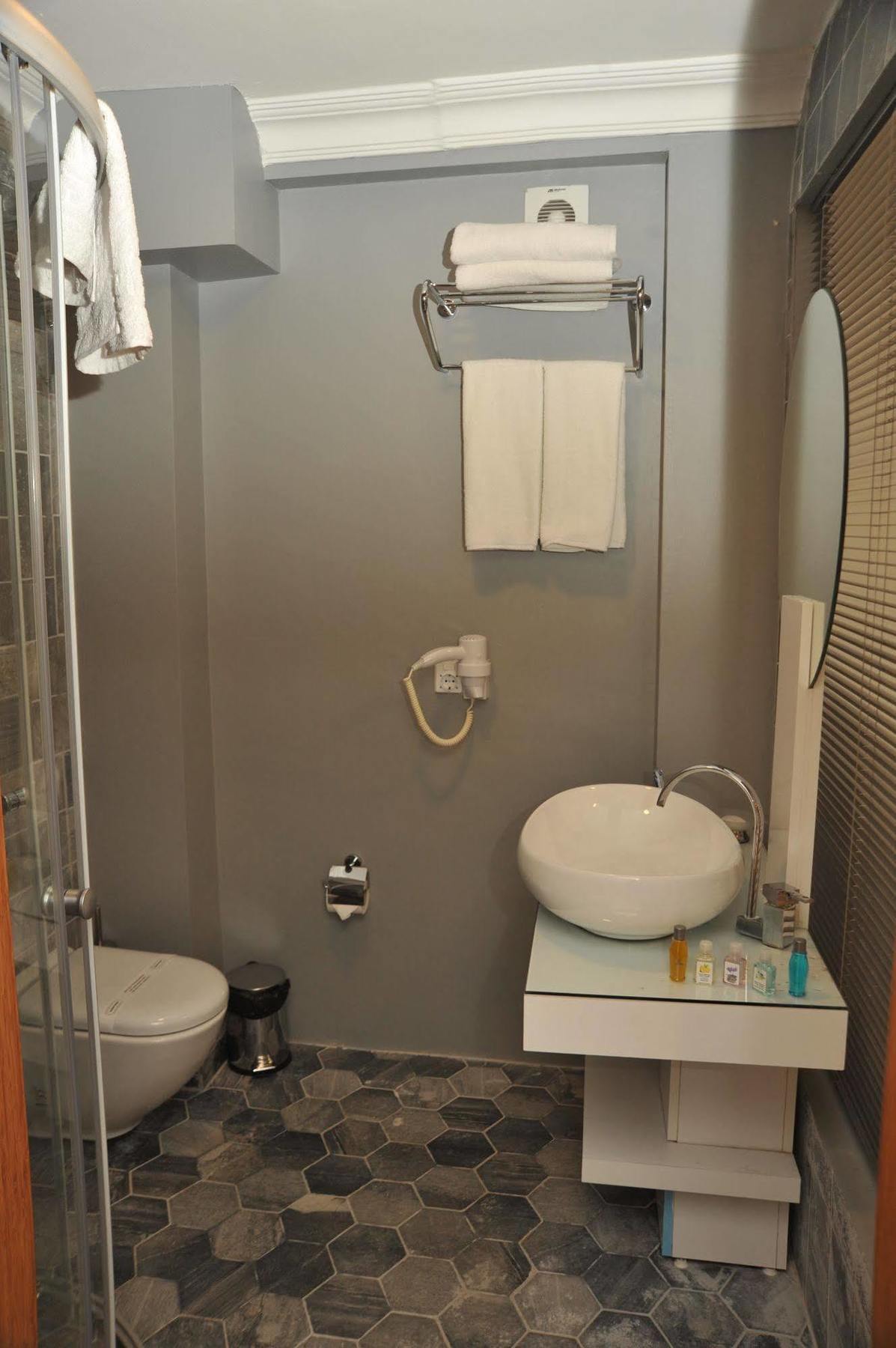 Pera 26 Aparthotel Istanbul Exteriör bild